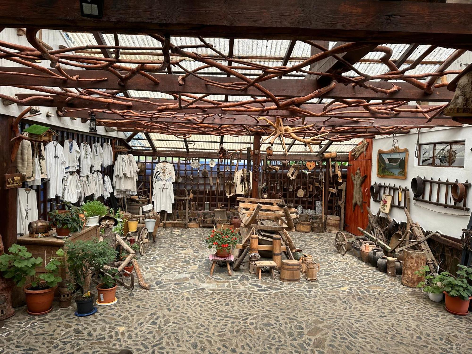 Casa Vlad Hotel Haţeg Buitenkant foto